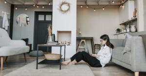 Online shopping behavior changes and trends for the home furnishing industry.
